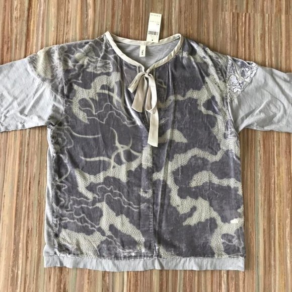 Anthropologie TINY Brand Marbella Burnout Sheer Velvet T-Shirt Blouse NWT - Picture 5 of 7